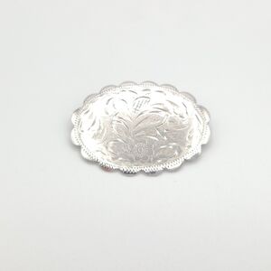 Chic Vintage Silver Floral Brooch